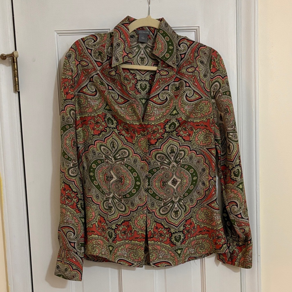 Ann Taylor Green and Coral Paisley Button-Down Blouse